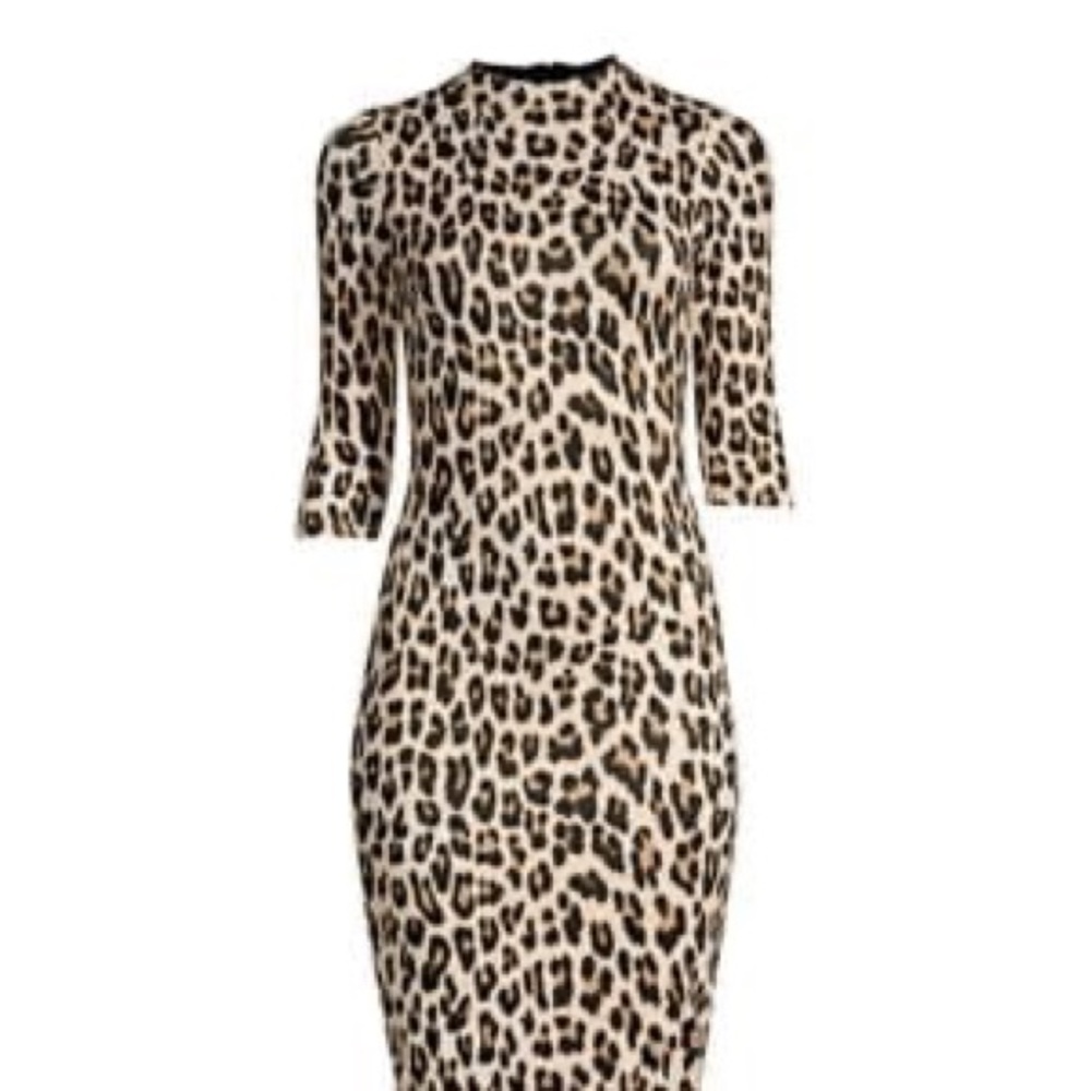 I’m selling a nice printed cheetah print dress !